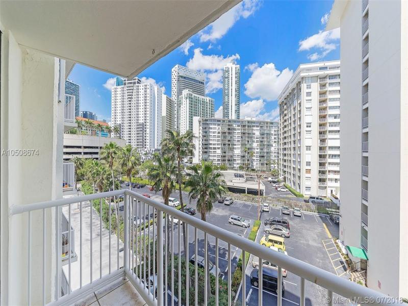 Brickell Shores, Brickell property management