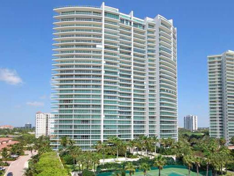 Porto Vita, Aventura property management